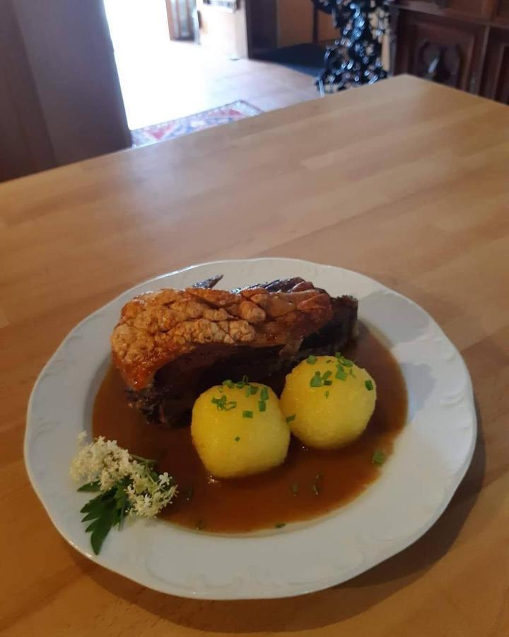 Gasthof Hotel Zur Post Egloffstein Exteriér fotografie