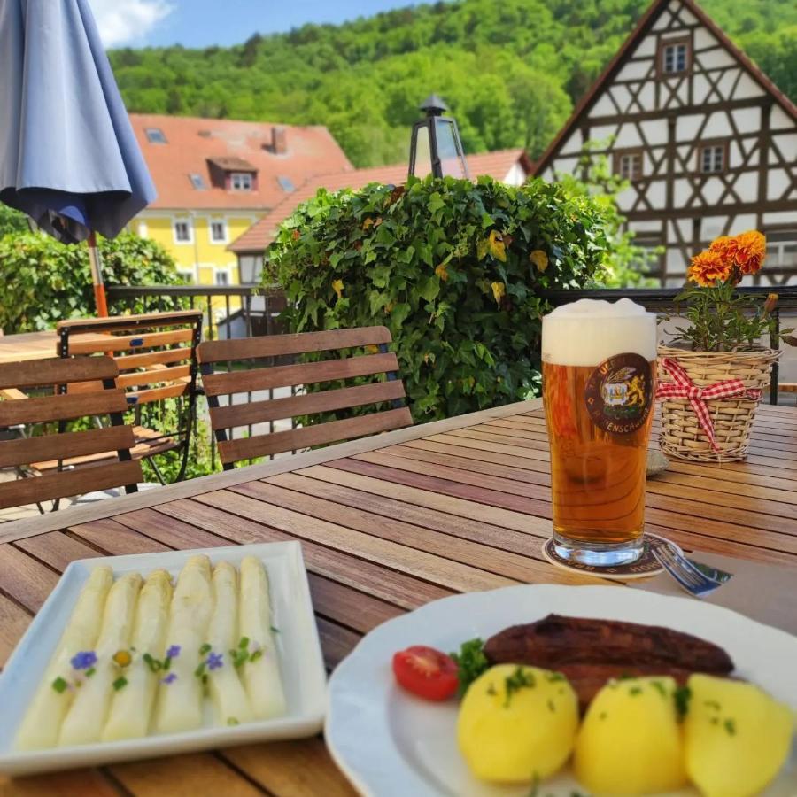 Gasthof Hotel Zur Post Egloffstein Exteriér fotografie