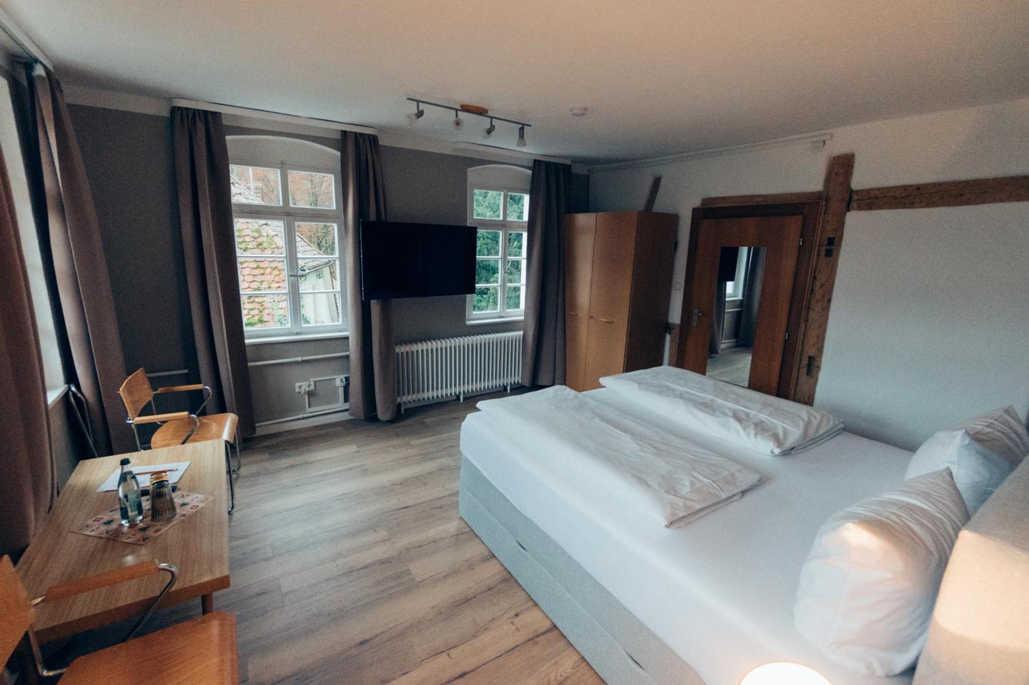 Gasthof Hotel Zur Post Egloffstein Exteriér fotografie