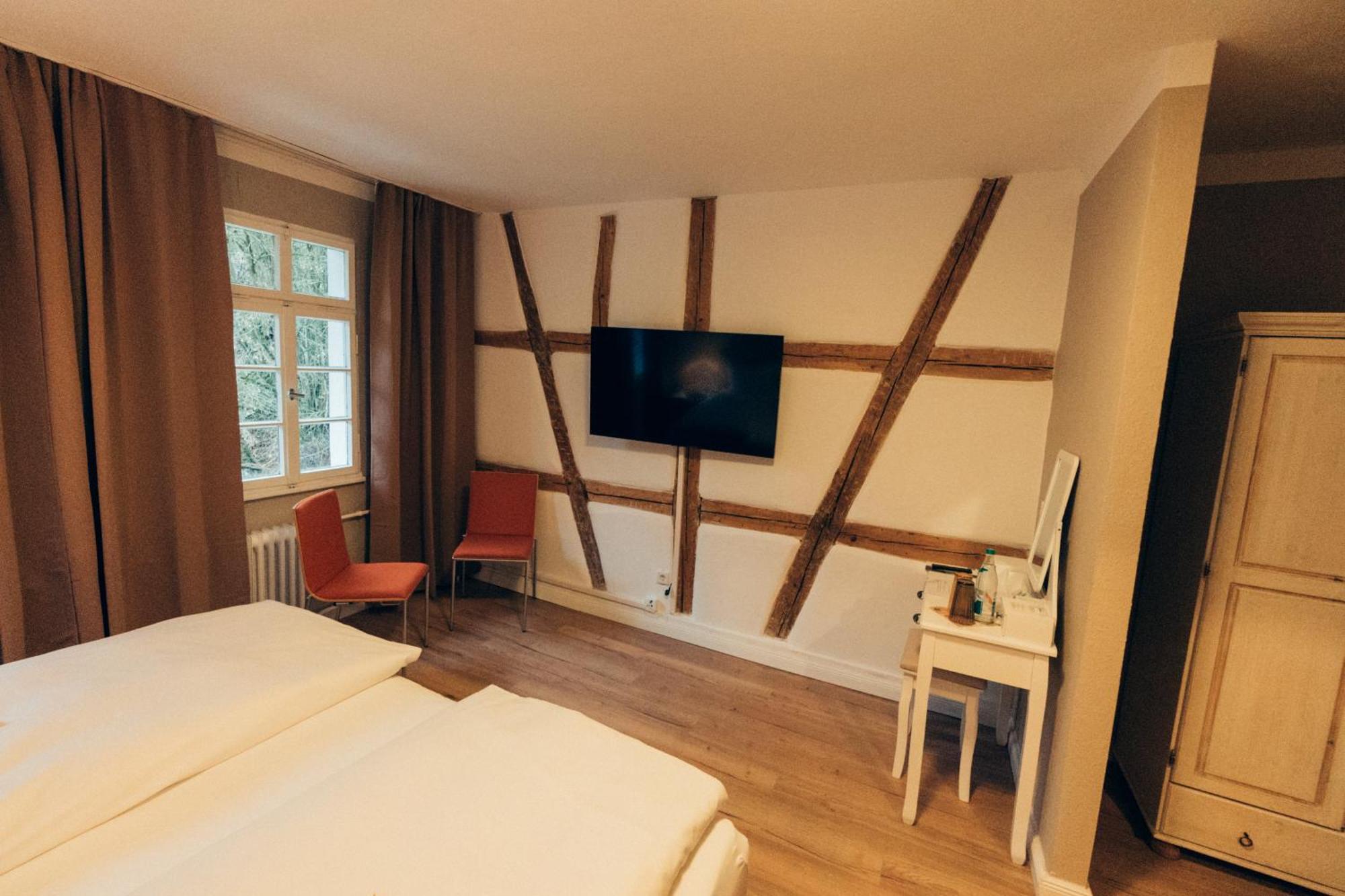 Gasthof Hotel Zur Post Egloffstein Exteriér fotografie