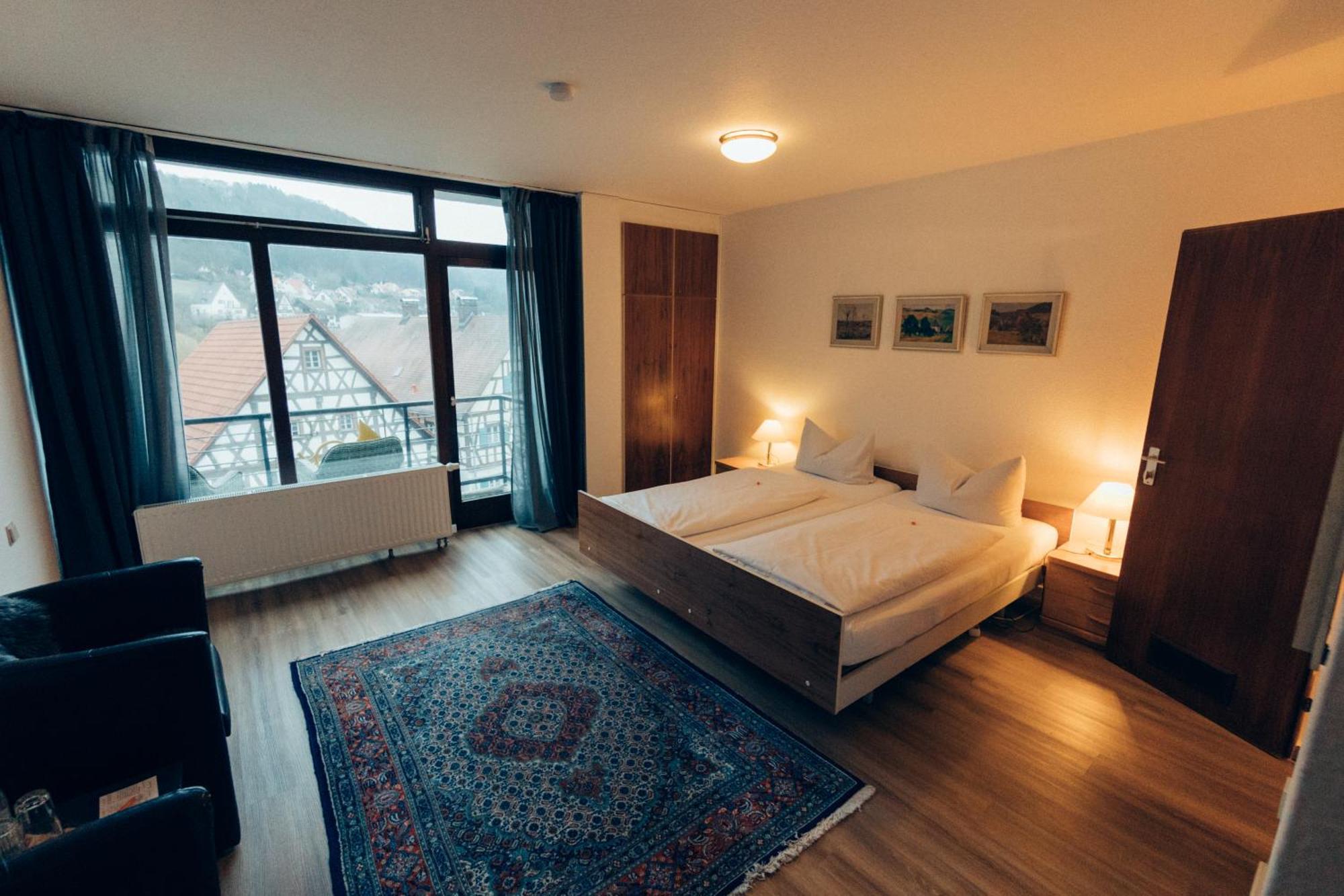 Gasthof Hotel Zur Post Egloffstein Exteriér fotografie