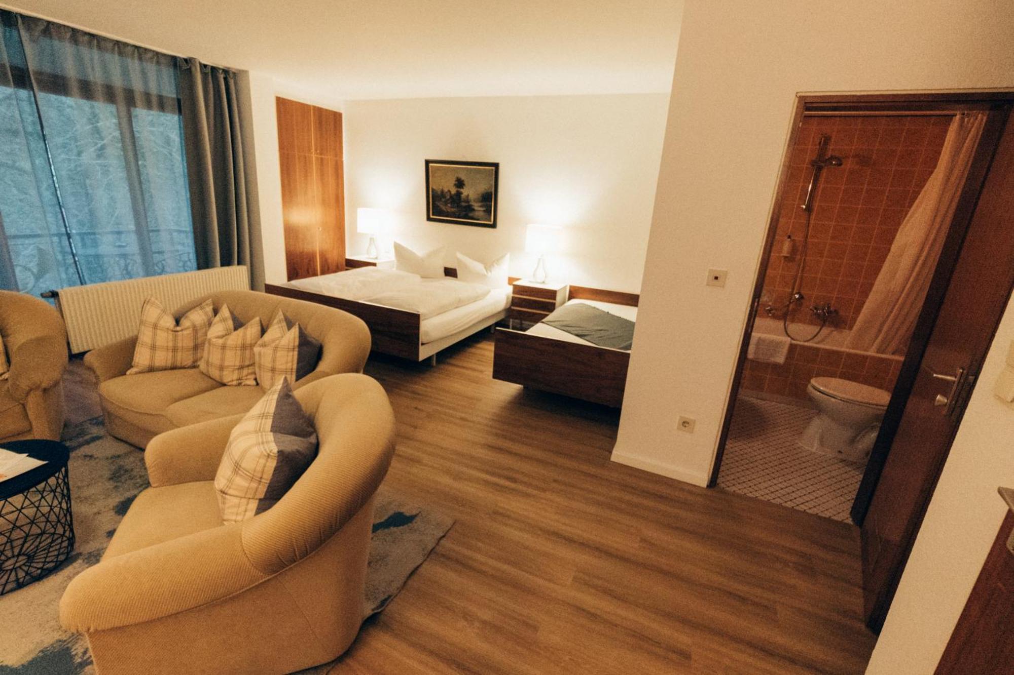 Gasthof Hotel Zur Post Egloffstein Exteriér fotografie